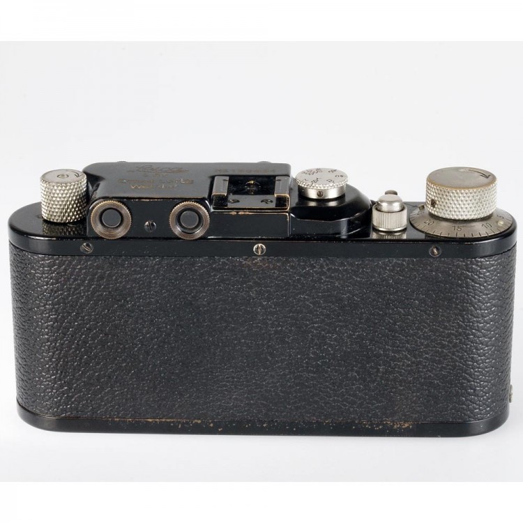 Câmera analógica 35mm Leica II com lente Elmar 50mm f3.5 - USADA