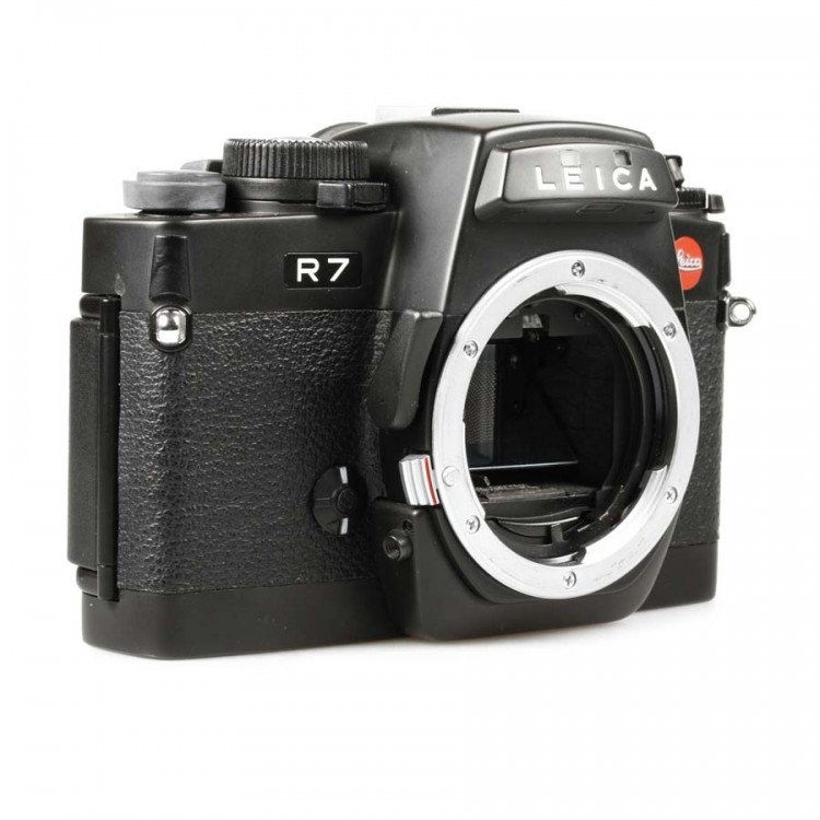 Câmera analógica 35mm Leica R7 CORPO - USADA