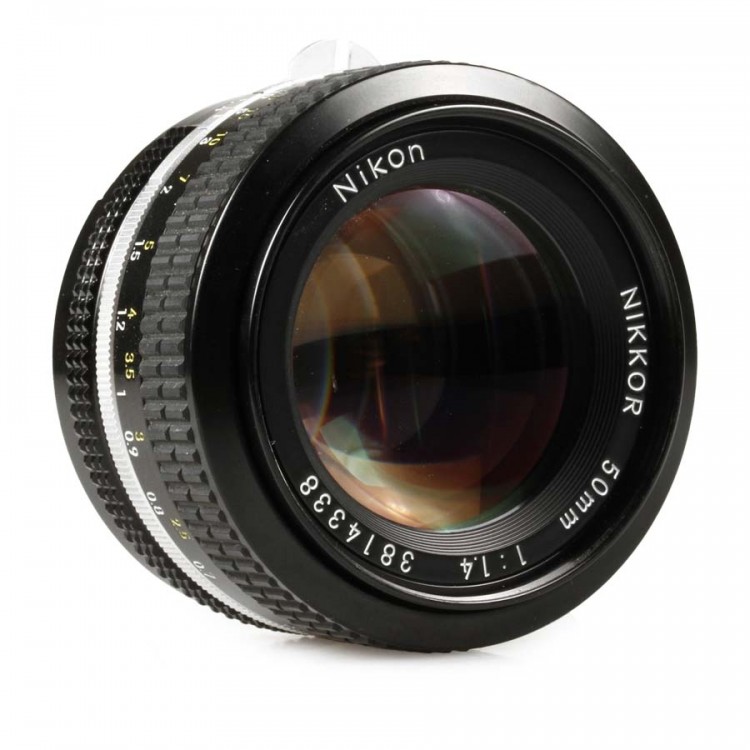 Objetiva Nikon AI NIKKOR 50mm f1.4 - USADA
