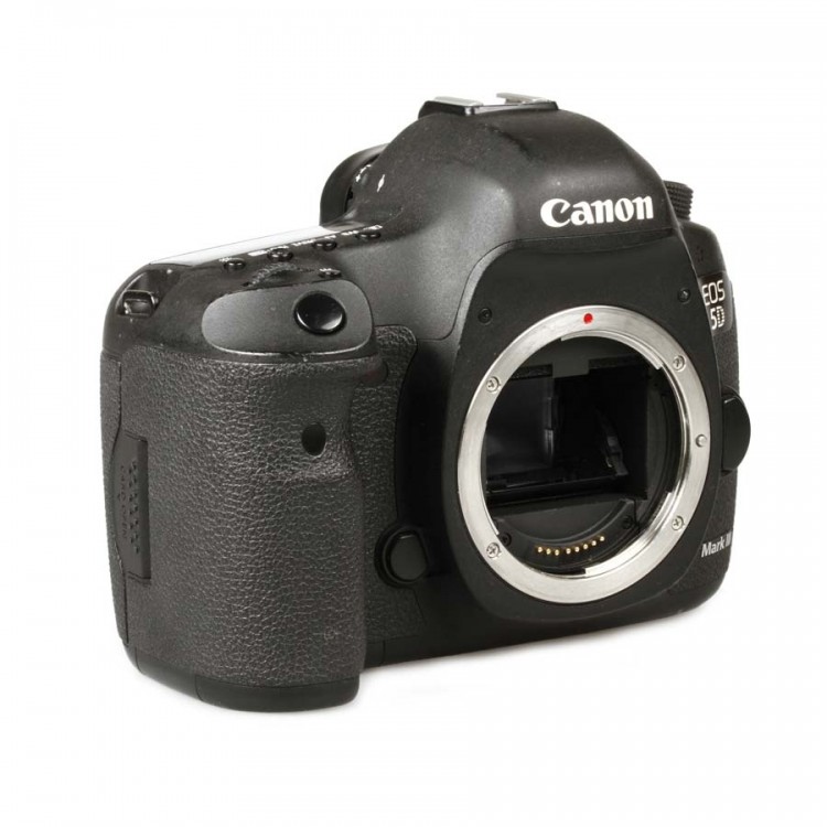 Câmera DSLR Canon EOS 5D Mark III CORPO - USADA (16447 DISPAROS)