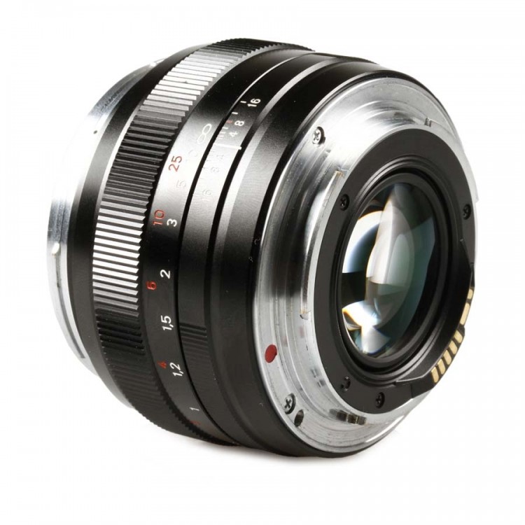 Objetiva ZEISS Planar T* 50mm f1.4 ZE (Canon EF) - USADA