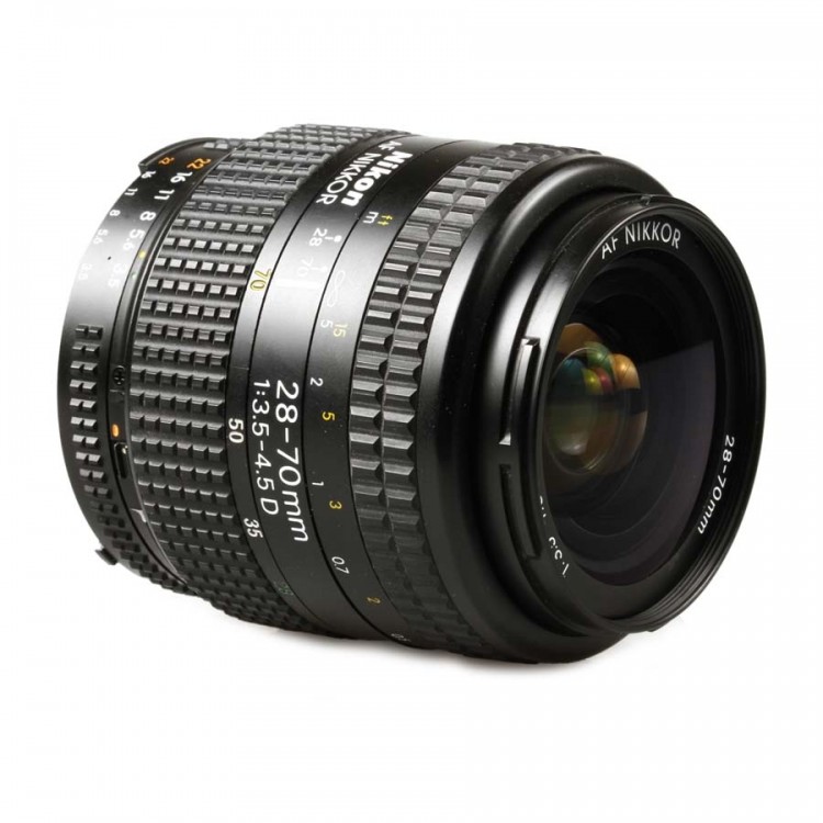 Objetiva Nikon AF NIKKOR 28-70mm f3.5-4.5D - USADA