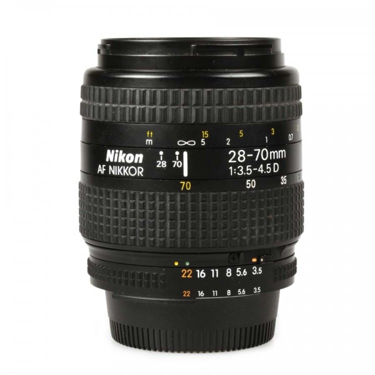 Objetiva Nikon AF NIKKOR 28-70mm f3.5-4.5D - USADA