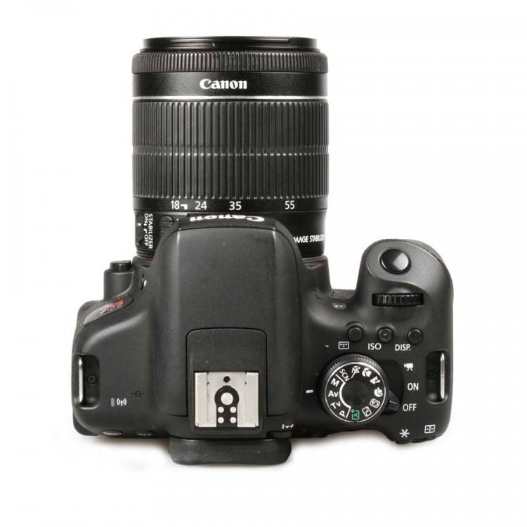 Câmera DSLR Canon EOS Rebel T6i com lente 18-55mm IS STM - USADA (5.782 disparos)