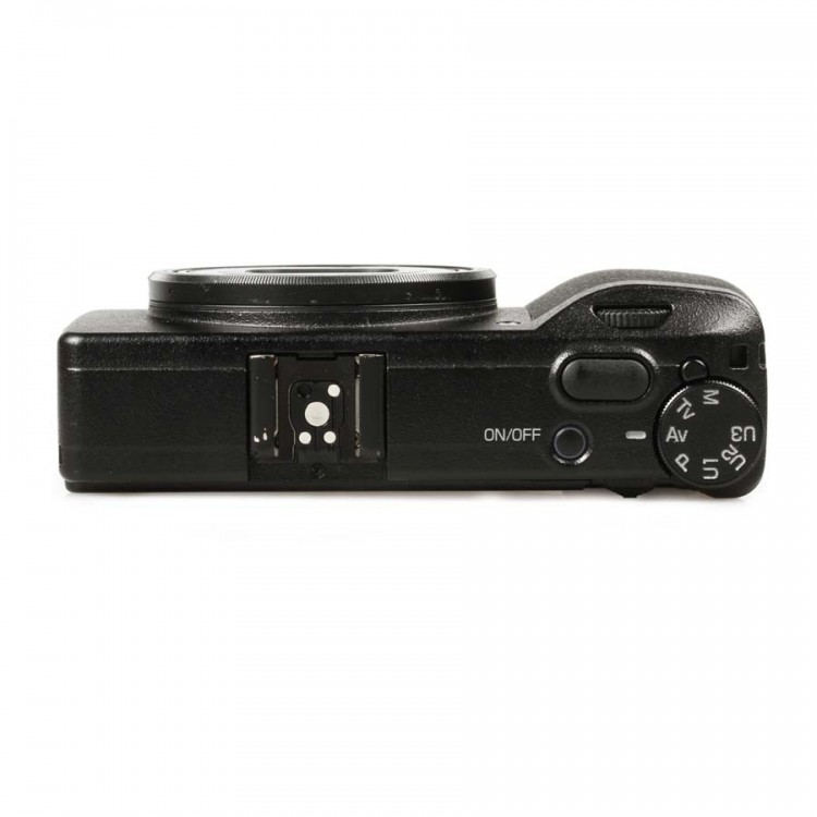Câmera compacta avançada Ricoh GR III - USADA