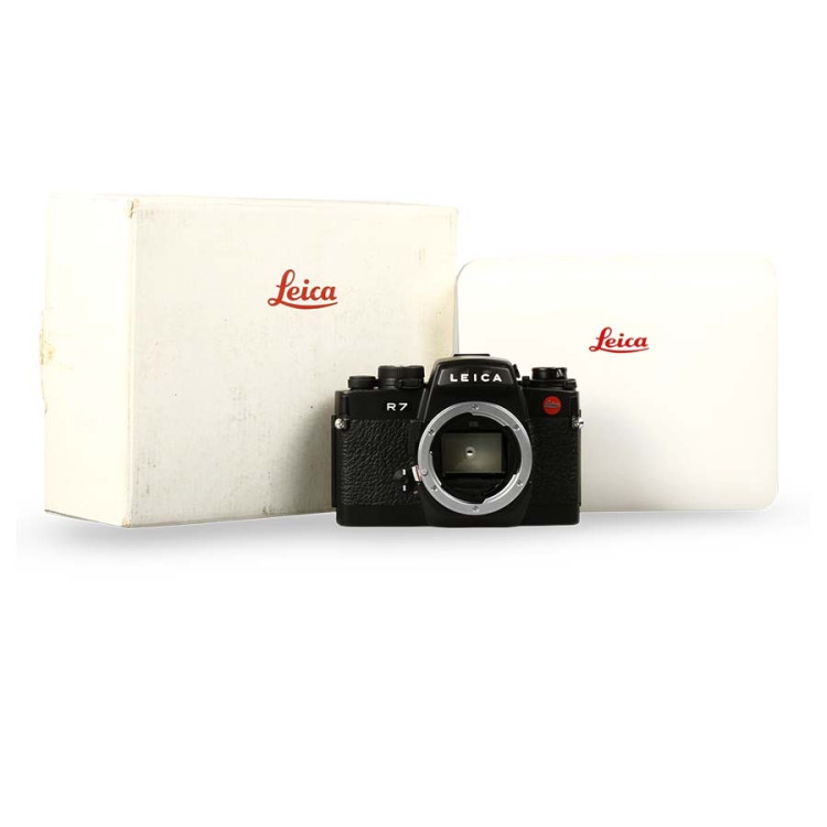 Câmera analógica 35mm Leica R7 - USADO