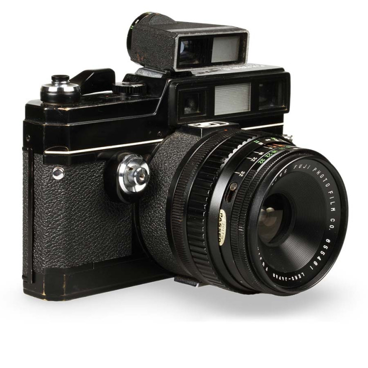 Câmera analógica médio-formato Fujica GM670 Professional com lente 65mm f8 - USADO