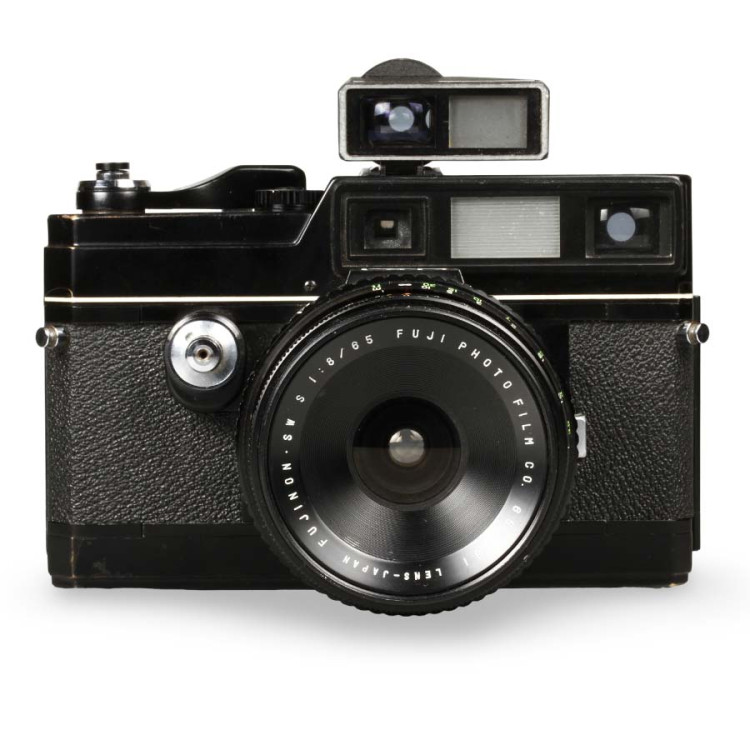 Câmera analógica médio-formato Fujica GM670 Professional com lente 65mm f8 - USADO