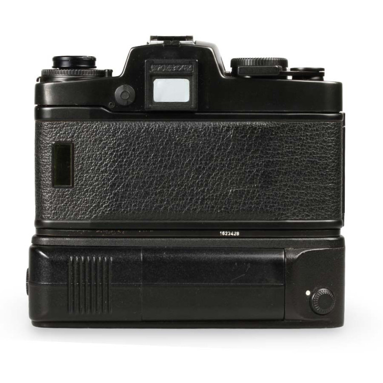Câmera analógica 35mm Leica R4 com Motor Winder - USADO