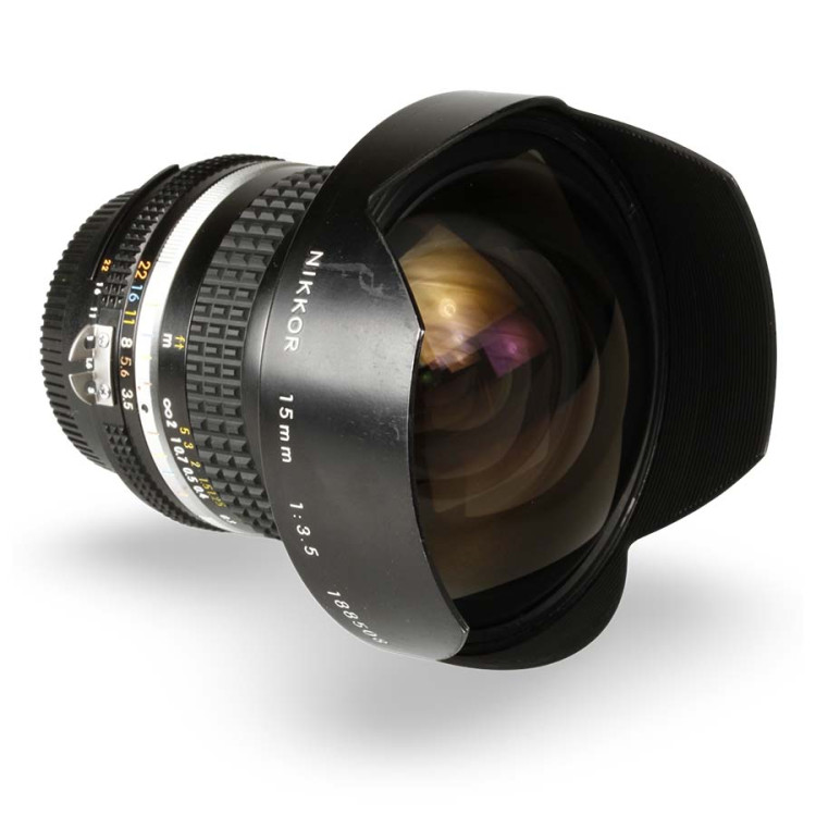 Objetiva Nikon AI-S NIKKOR 15mm f3.5 - USADO