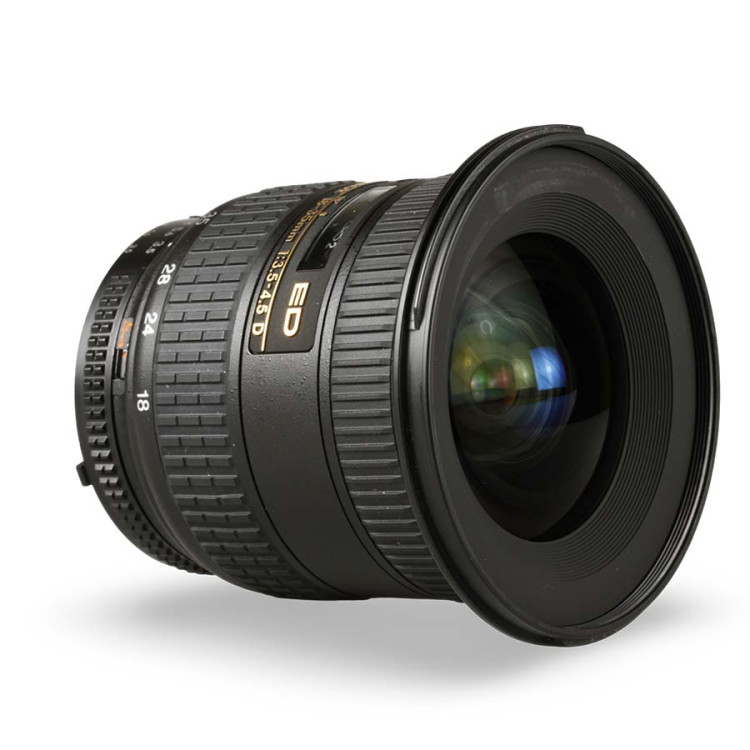 Objetiva Nikon AF NIKKOR 18-35mm f3.5-4.5D ED - USADO