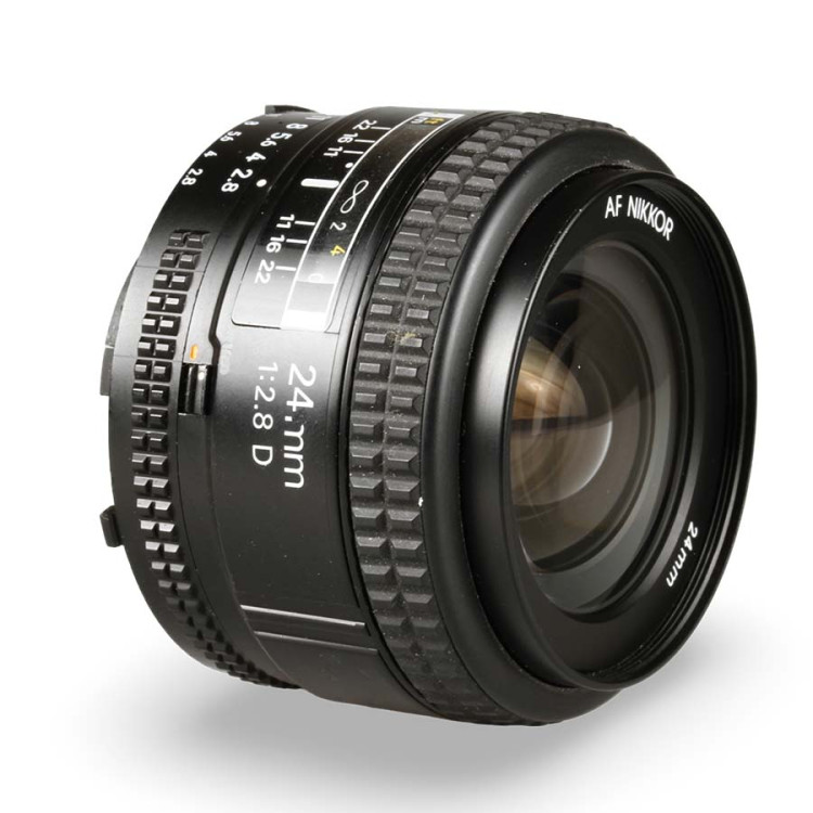 Objetiva Nikon AF NIKKOR 24mm f2.8D - USADO