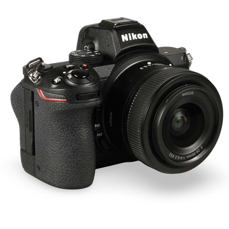 Câmera mirrorless Nikon Z5 com lente Z 24-50mm VR- USADO