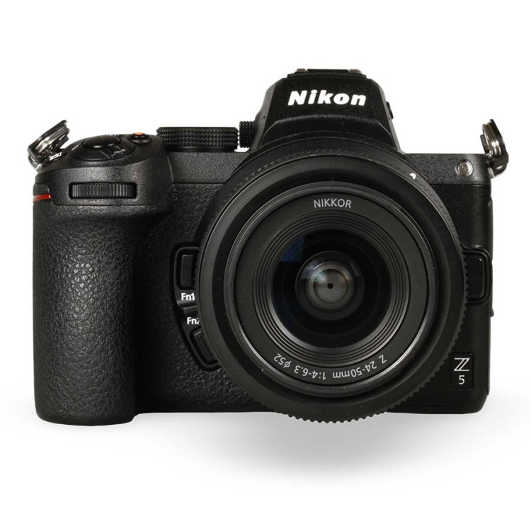 Câmera mirrorless Nikon Z5 com lente Z 24-50mm VR- USADO