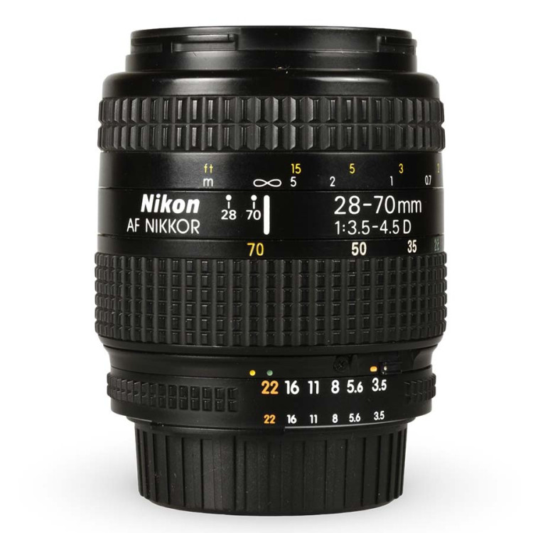 Objetiva Nikon AF NIKKOR 28-70mm f3.5-4.5D - USADO