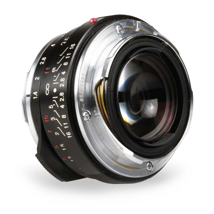 Objetiva Voigtländer Nokton Classic 35mm f1.4 MC (Leica M) - USADO