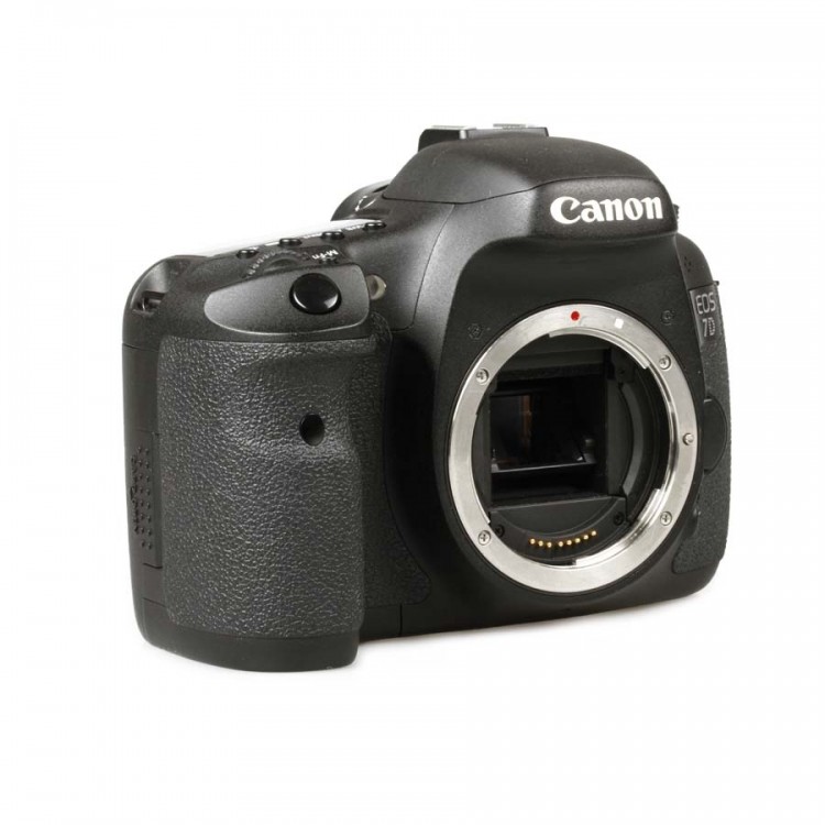 Câmera DSLR Canon EOS 7D - USADA (18.185 DISPAROS)