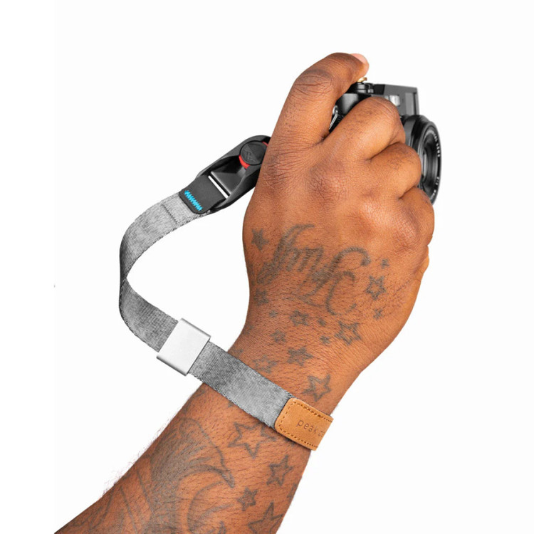 Alça de pulso Peak Design Cuff CF-AS-3 com sistema de liberação rápida (CINZA)