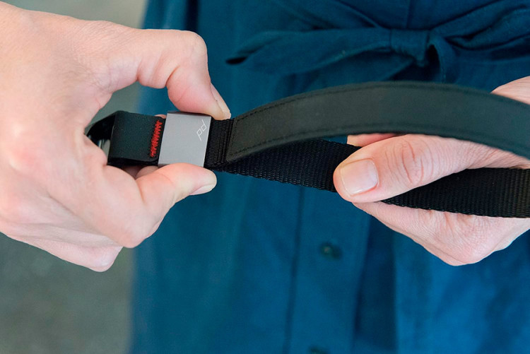 Alça de pulso Peak Design Cuff CF-BL-3 com sistema de liberação rápida (PRETO)