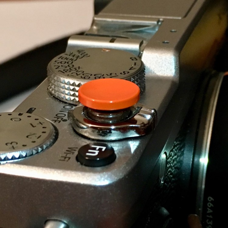 Botão côncavo para disparador de câmera (com borracha de fixação) - PRETO