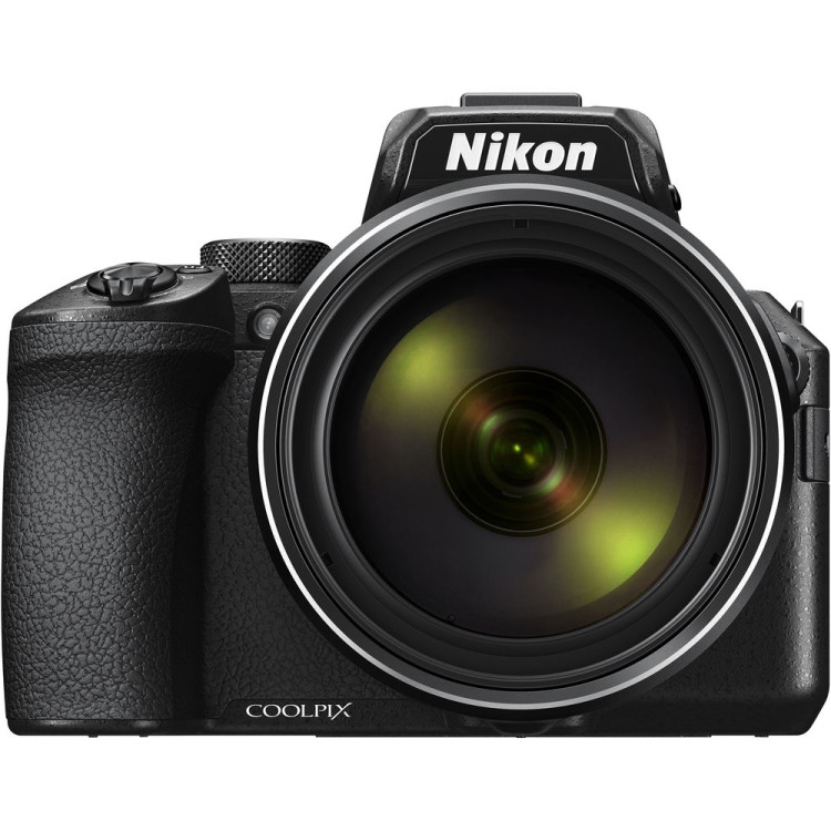Câmera superzoom Nikon Coolpix P950 com zoom óptico de 83x e vídeo 4K UltraHD