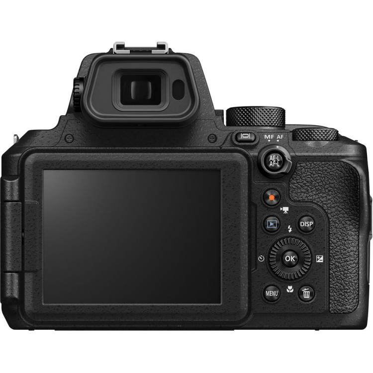 Câmera superzoom Nikon Coolpix P950 com zoom óptico de 83x e vídeo 4K UltraHD