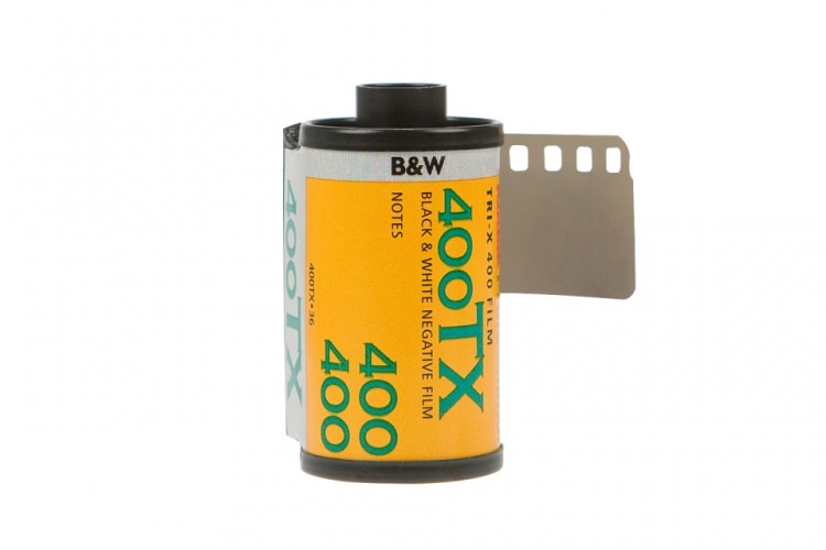 Filme fotográfico 35mm Kodak TRI-X 400 TX ISO 400 Preto e Branco 36 Poses