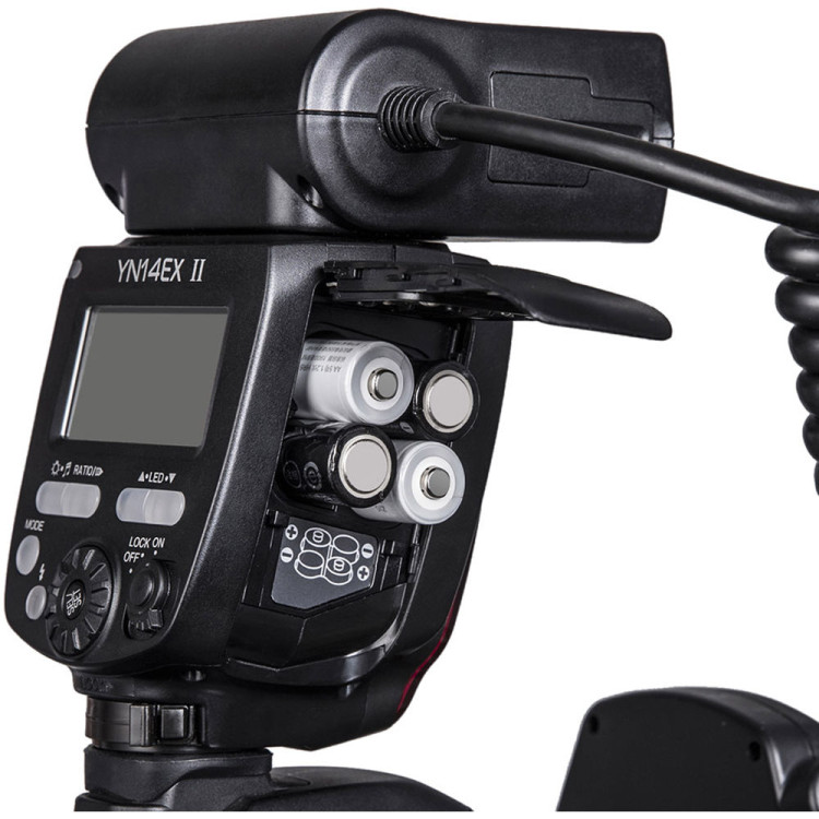 Flash Circular Macro TTL Yongnuo YN14EX II para Canon
