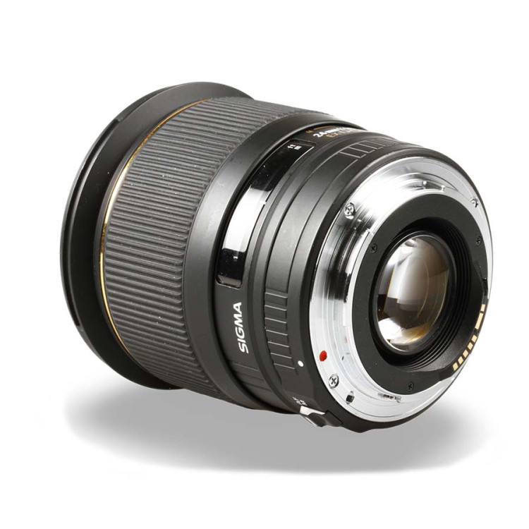 Objetiva Sigma 24mm f1.8D EX DG MACRO (Canon EF) - USADO