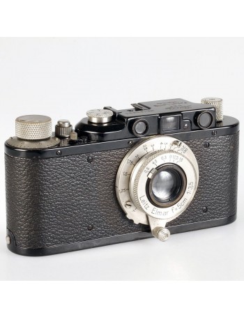 Câmera analógica 35mm Leica II com lente Elmar 50mm f3.5 - USADA