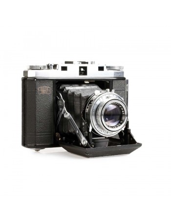 Câmera analógica médio-formato Zeiss Ikon Mess-Ikonta 524/16 com lente Novar-Anastigmat 75mm f3.5 - USADA
