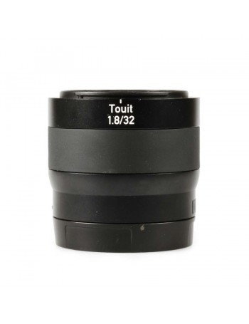 Objetiva ZEISS Touit 32mm f1.8 T* (Sony E) - USADA