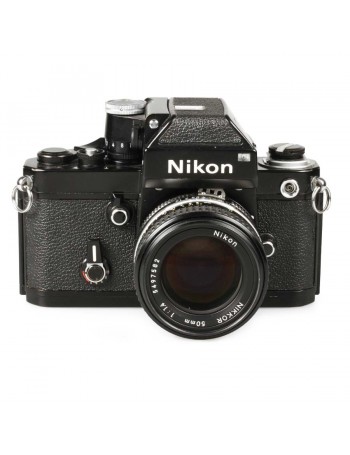 Câmera analógica 35mm Nikon F2A com lente 50mm f1.4 - USADA