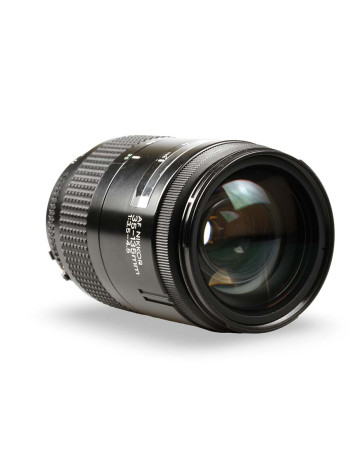 Objetiva Nikon AF NIKKOR 35-135mm f3.5-4.5 [I] - USADO