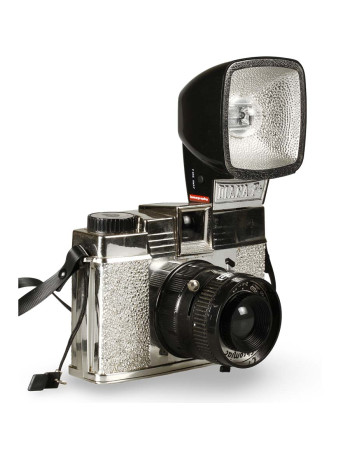 Câmera analógica compacta 120 Lomography Diana F+ com flash - USADO