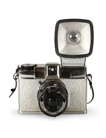 Câmera analógica compacta 120 Lomography Diana F+ com flash - USADO