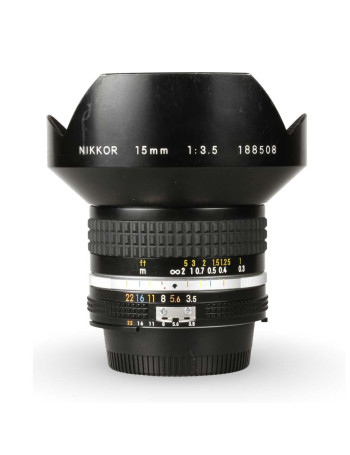 Objetiva Nikon AI-S NIKKOR 15mm f3.5 - USADO