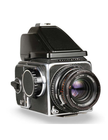 Câmera analógica médio formato Hasselblad 500CM com objetiva Planar 80mm f2.8 - USADO