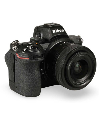 Câmera mirrorless Nikon Z5 com lente Z 24-50mm VR- USADO