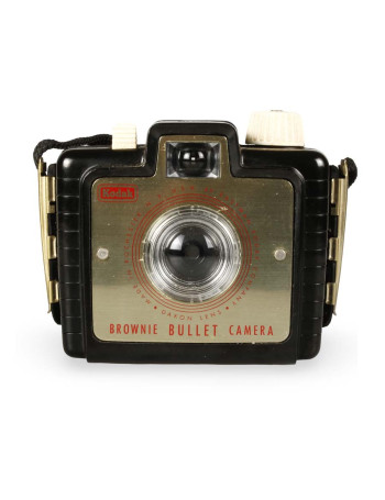 Câmera analógica Kodak Brownie Bullet - USADO