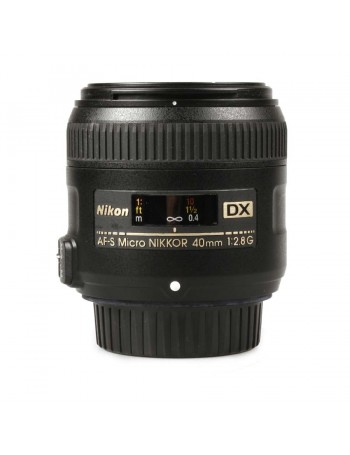 Objetiva Nikon AF-S NIKKOR 40mm f2.8G Micro DX - USADA