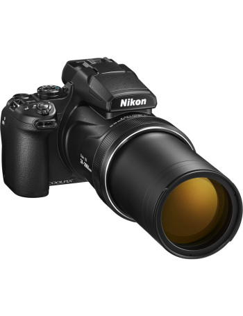 Câmera superzoom Nikon Coolpix P1100 com zoom óptico de 125x