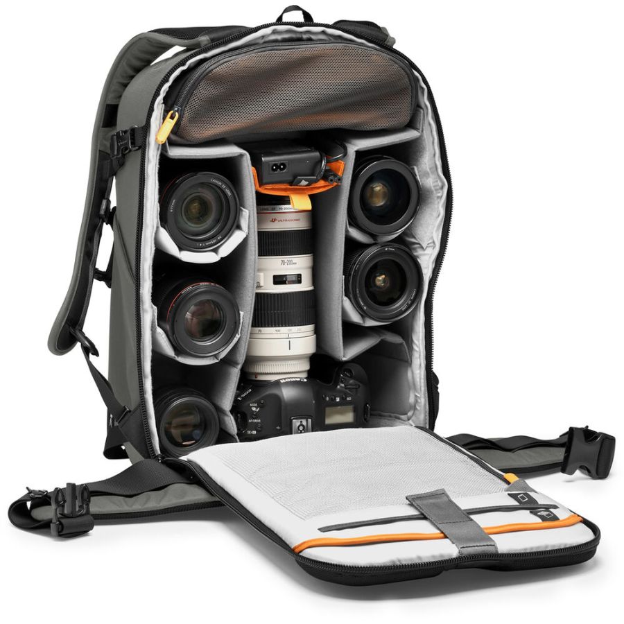 Lowepro Flipside 400 AW III Camera Backpack (PRETA) 