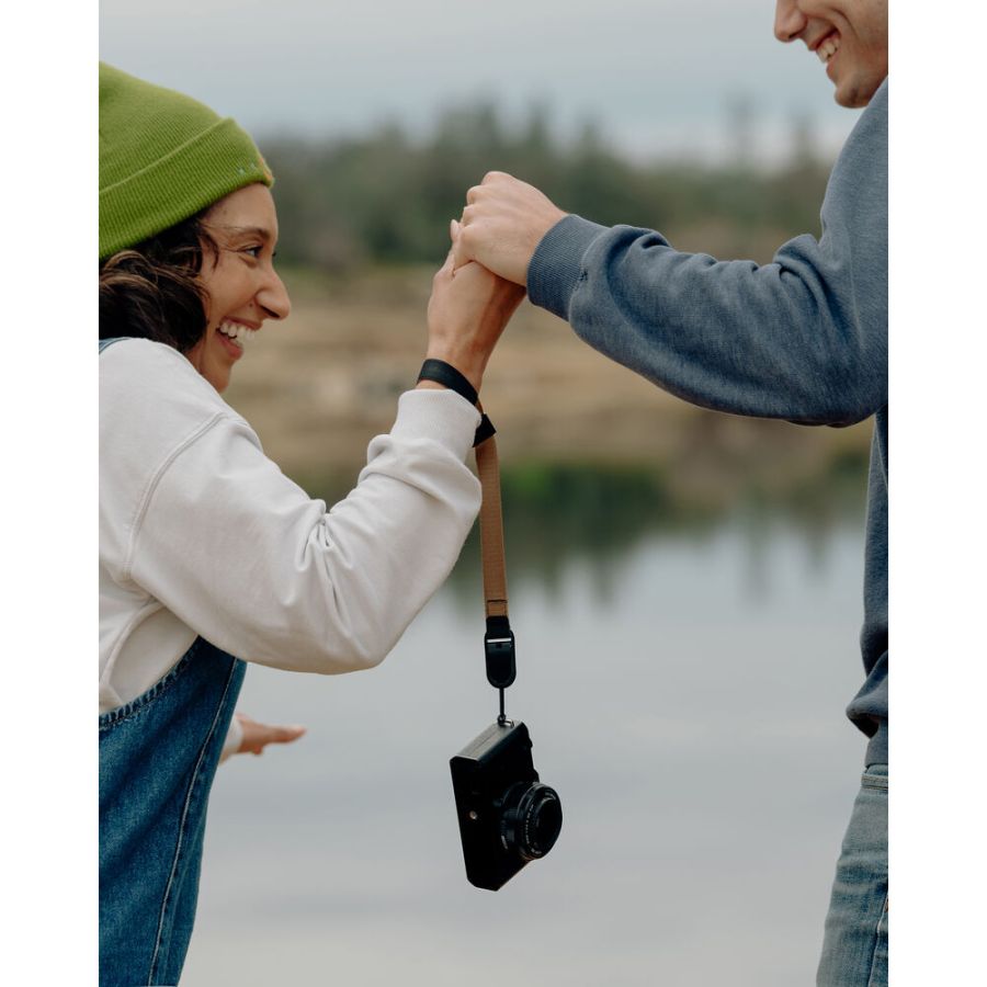 Alça de pulso Peak Design Cuff CF-BL-3 com sistema de liberação rápida (MARROM)