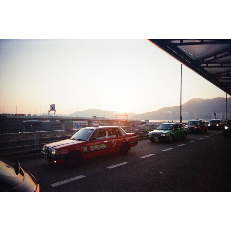 Câmera analógica compacta 35mm Reto project Pano (PRETO)