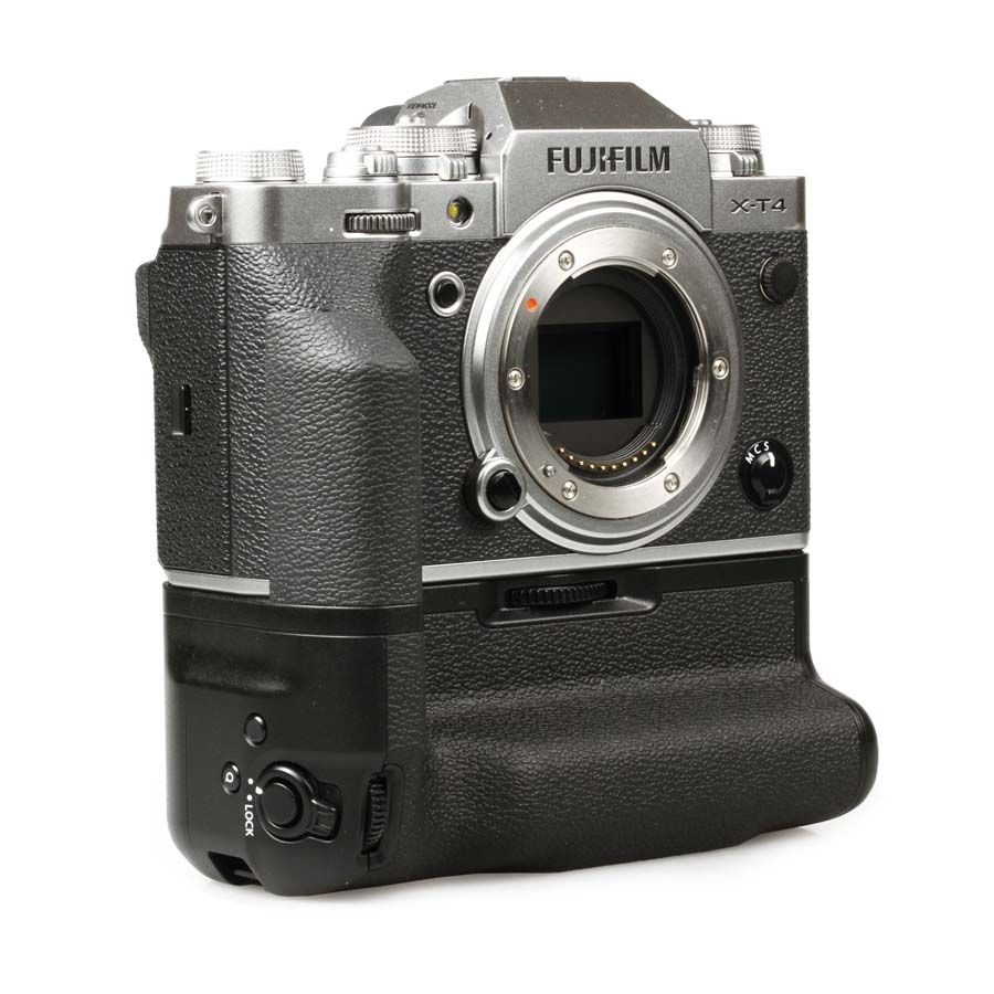 Câmera mirrorless Fujifilm X-T4 com grip de bateria e carregador duplo - USADO