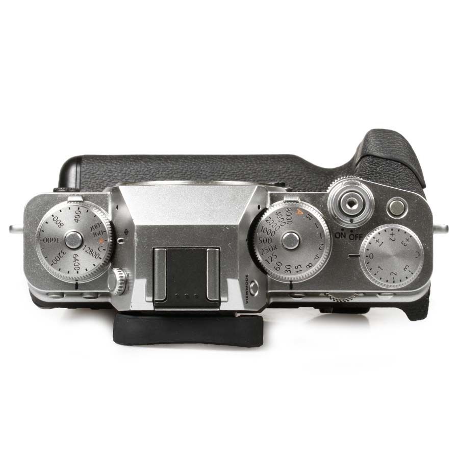 Câmera mirrorless Fujifilm X-T4 com grip de bateria e carregador duplo - USADO