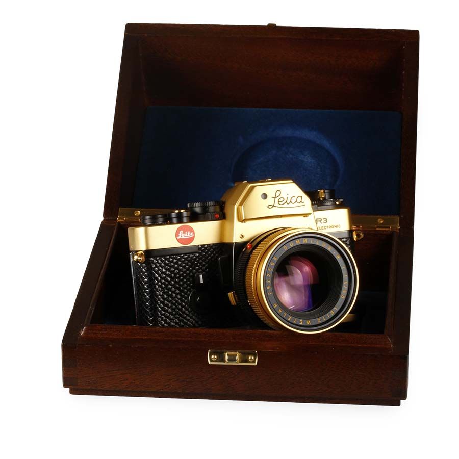 Câmera analógica 35mm Leica R3 Electronic GOLD com lente Summilux-R 50mm f1.4 (Edição comemorativa de 100 anos do nascimento de Oskar Barnack) - USADO