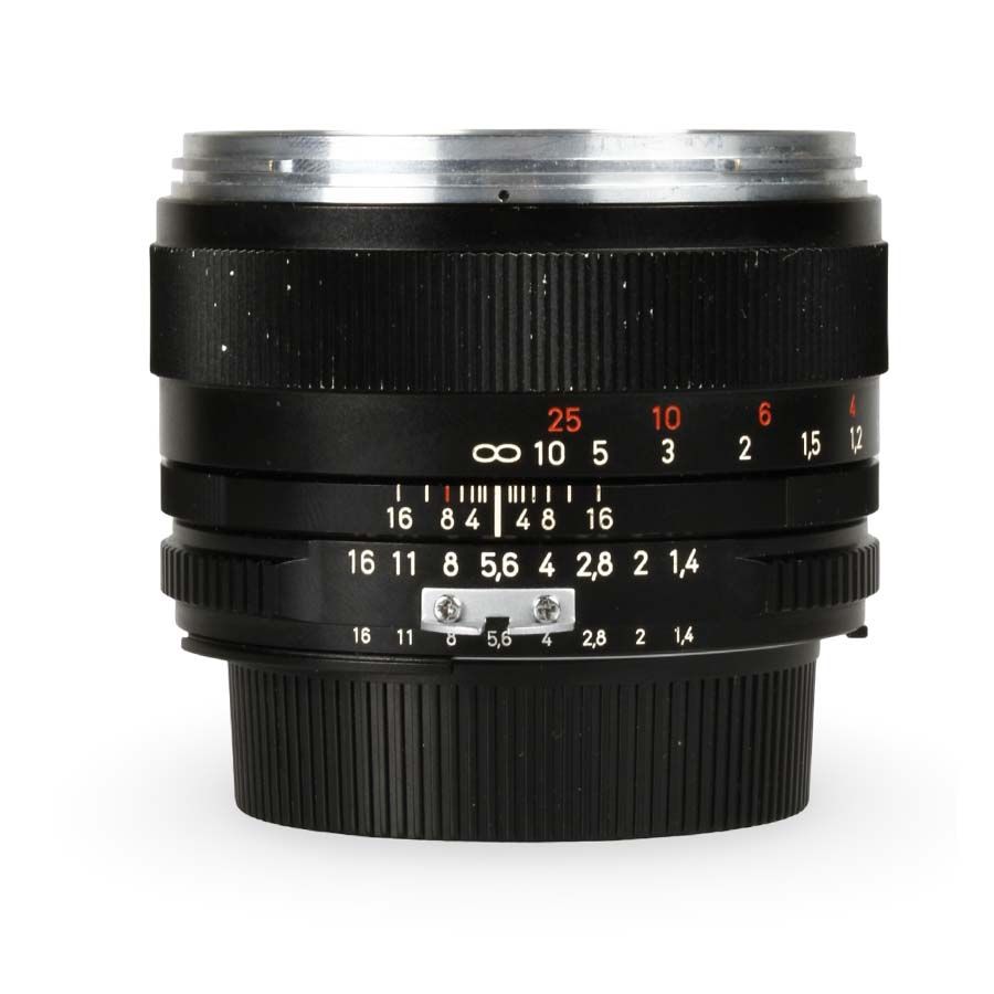 Objetiva ZEISS Planar T* 50mm f1.4 ZF (Nikon F) - USADO