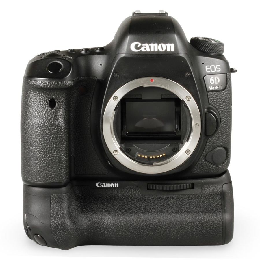 Câmera DSLR Canon EOS 6D Mark II com battery grip BG-E21 - USADO (36.880 disparos)